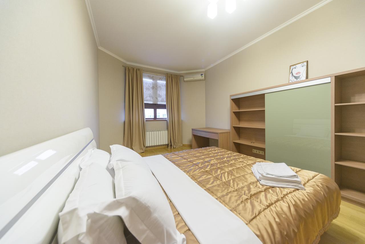 Partner Guest House Shota Rustaveli Киев Экстерьер фото