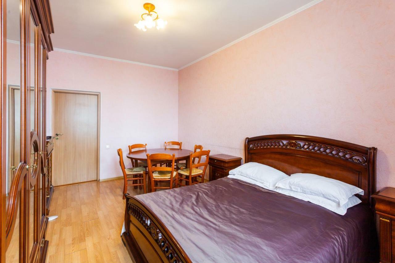 Partner Guest House Shota Rustaveli Киев Экстерьер фото