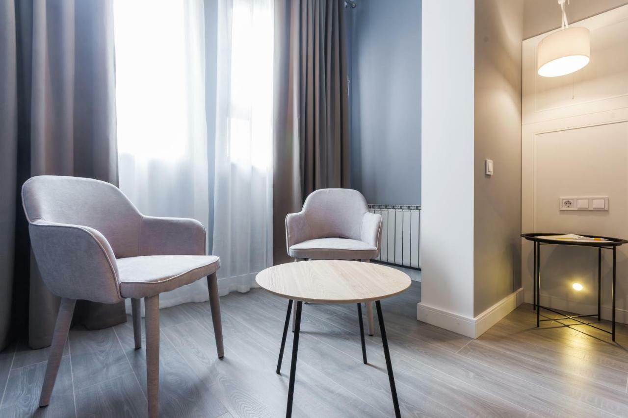 Partner Guest House Shota Rustaveli Киев Экстерьер фото