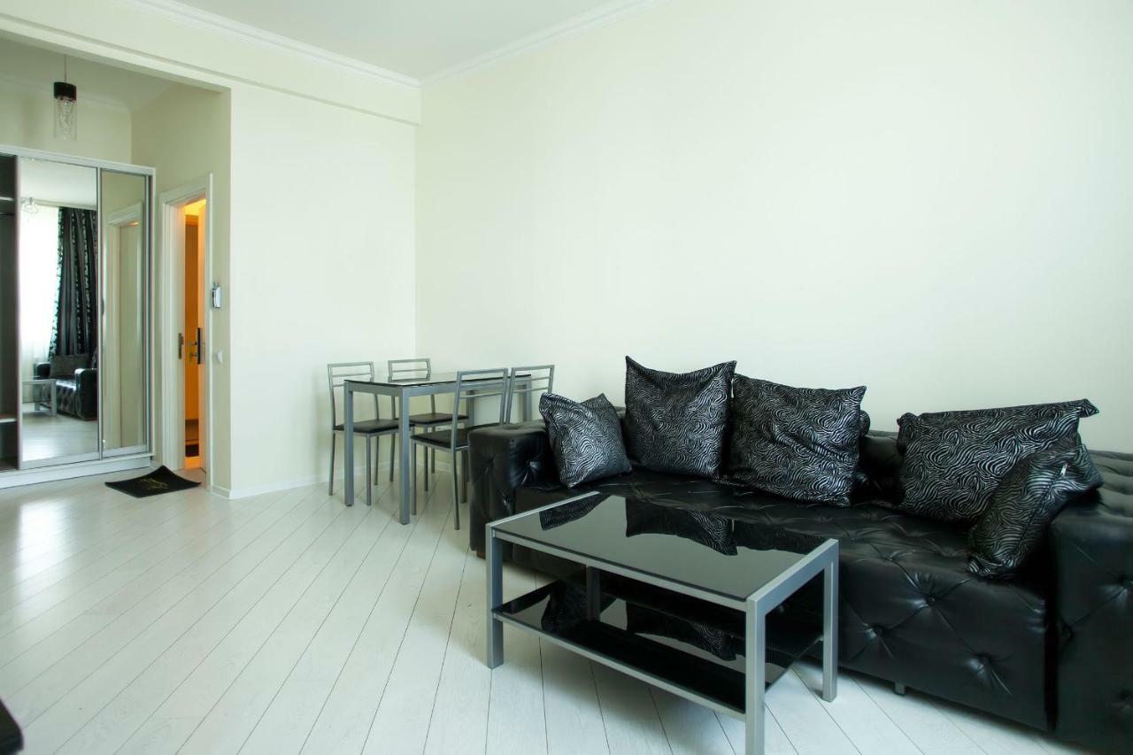 Partner Guest House Shota Rustaveli Киев Экстерьер фото